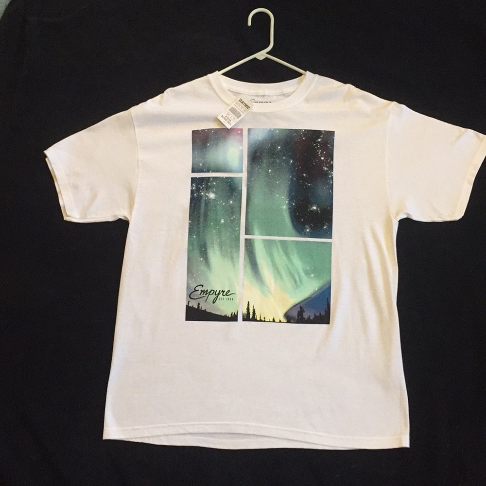 Zumiez: Men's Northern Lights graphic Tee (large)